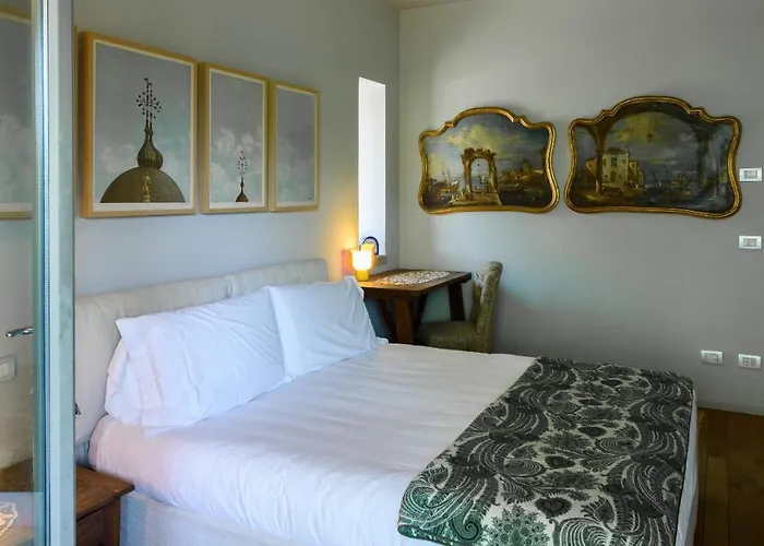 Maggiore Alture Di Stresa Casa Nel Bosco Confinante Con Il Golf Des Iles Borromees Villa *