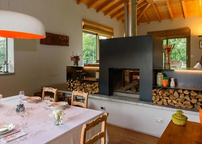 Maggiore Alture Di Stresa Casa Nel Bosco Confinante Con Il Golf Des Iles Borromees Brisino