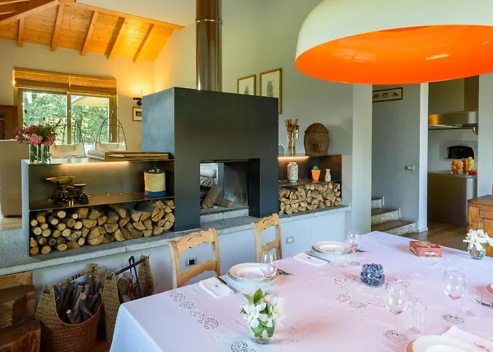 Maggiore Alture Di Stresa Casa Nel Bosco Confinante Con Il Golf Des Iles Borromees Villa *