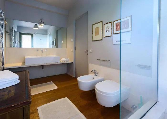 Maggiore Alture Di Stresa Casa Nel Bosco Confinante Con Il Golf Des Iles Borromees Villa *