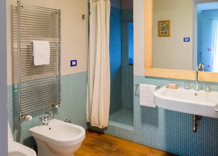 Maggiore Alture Di Stresa Casa Nel Bosco Confinante Con Il Golf Des Iles Borromees Brisino